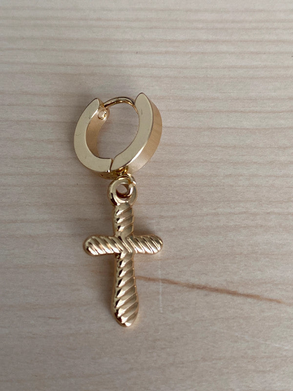 Boucle d'oreille pendante croix, Créoles pendantes croisées, bijou minimaliste, religieux