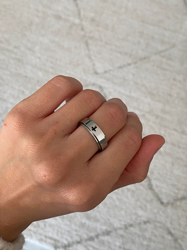 Bague Croix, Bijou Chrétien Élégant pour Femme, Cadeau Religieux