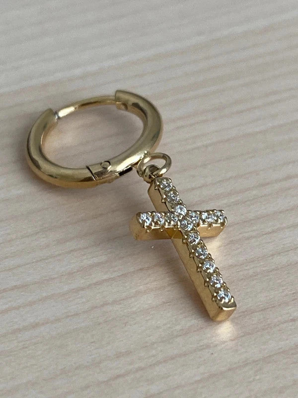 Boucle d'oreille pendante croix, créoles pendantes croisées, bijou minimaliste, religieux