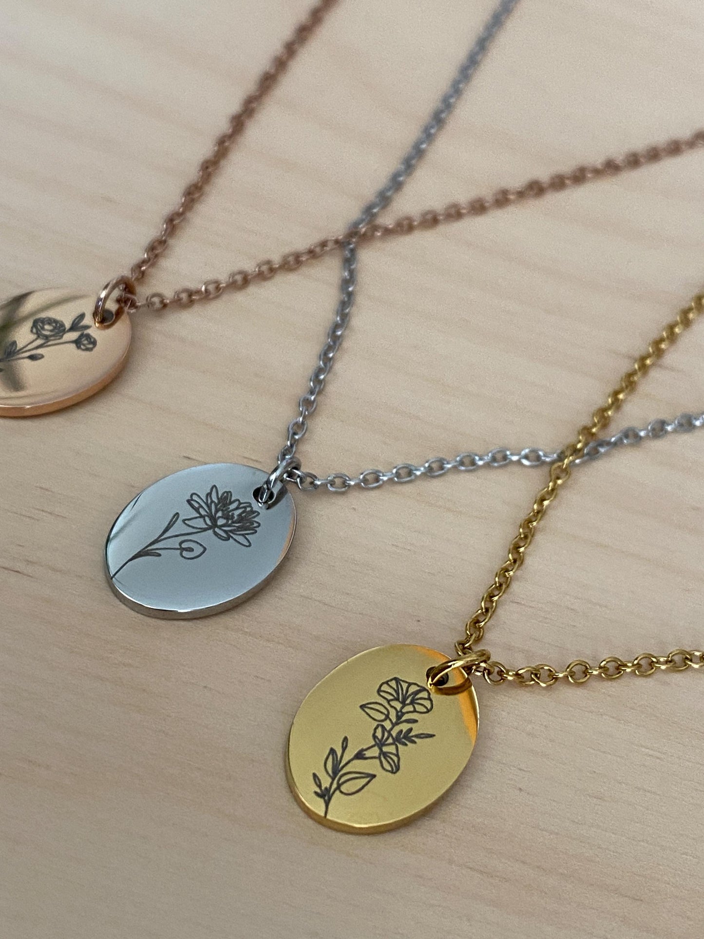 Collier floral personnalisé, collier femme fleur de naissance, collier maman, cadeau marraine, cadeau naissance, cadeau fête des mères