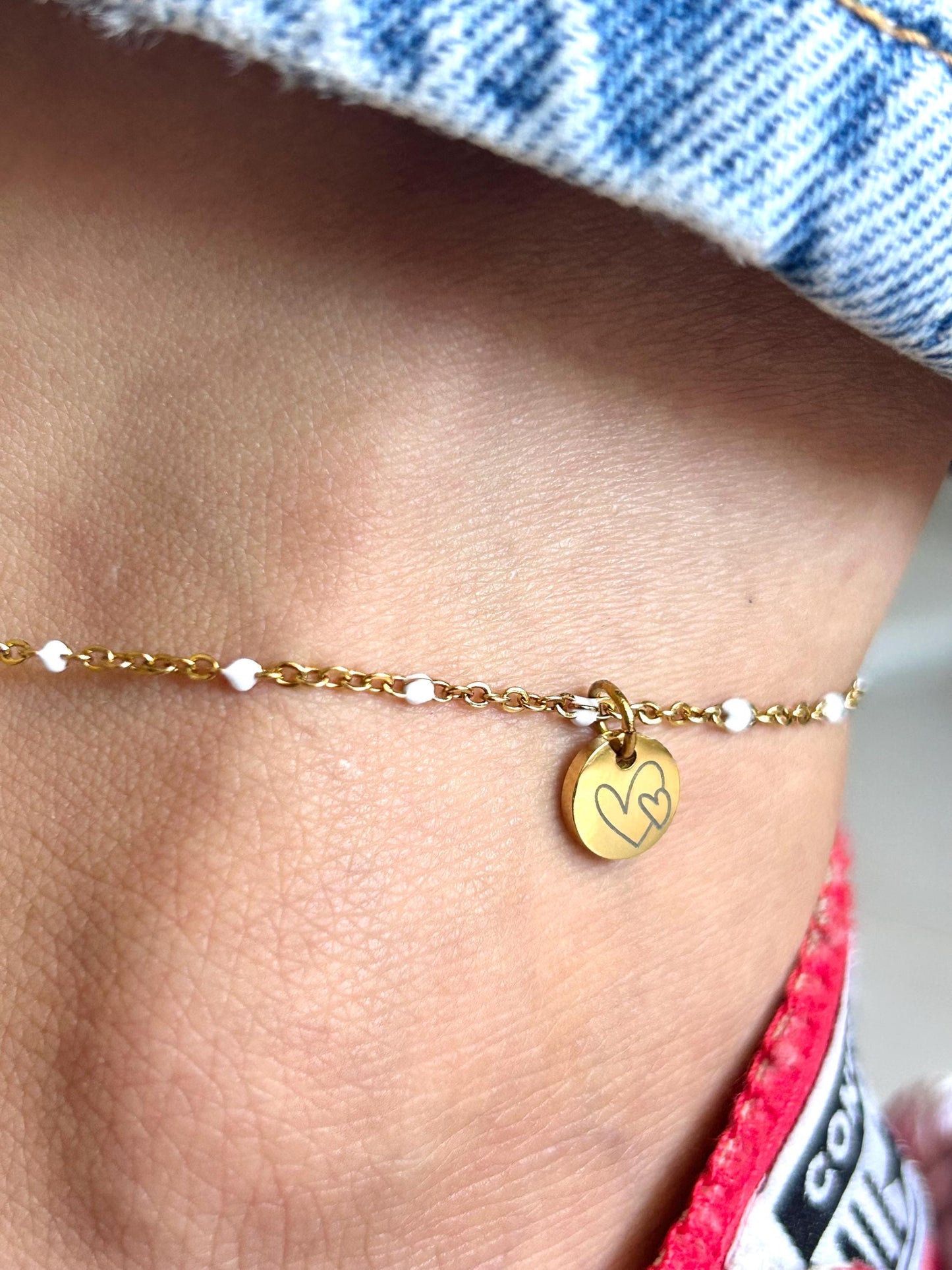 Bracelet de cheville personnalisé, bijoux d'été, bracelet de cheville initiales breloque ronde, chaîne ajustable, cadeau personnalisé
