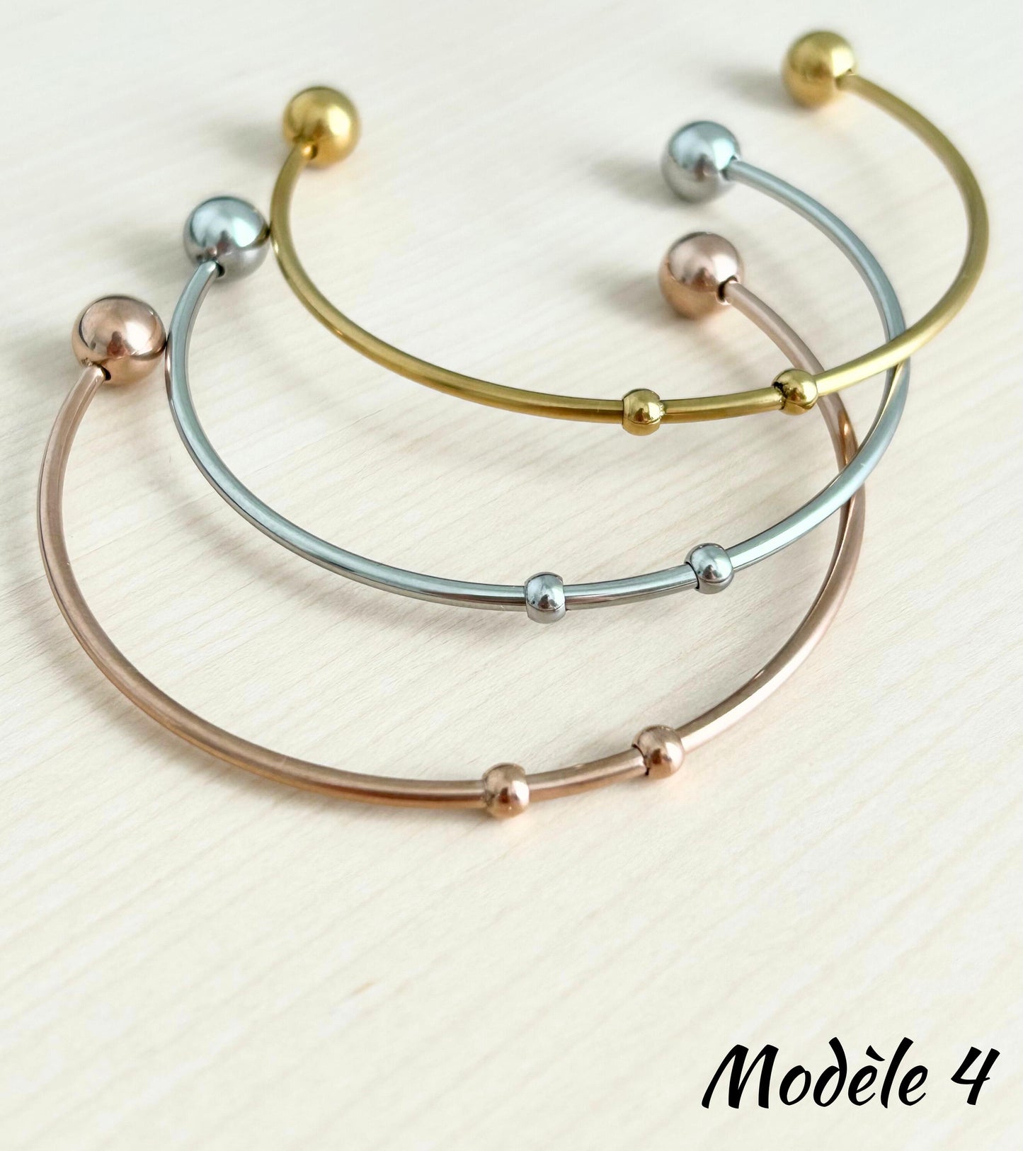 Bracelet jonc zodiaque avec pierre de naissance, bracelet jonc personnalisé, bracelet zodiaque personnalisé, cadeau fête des mères