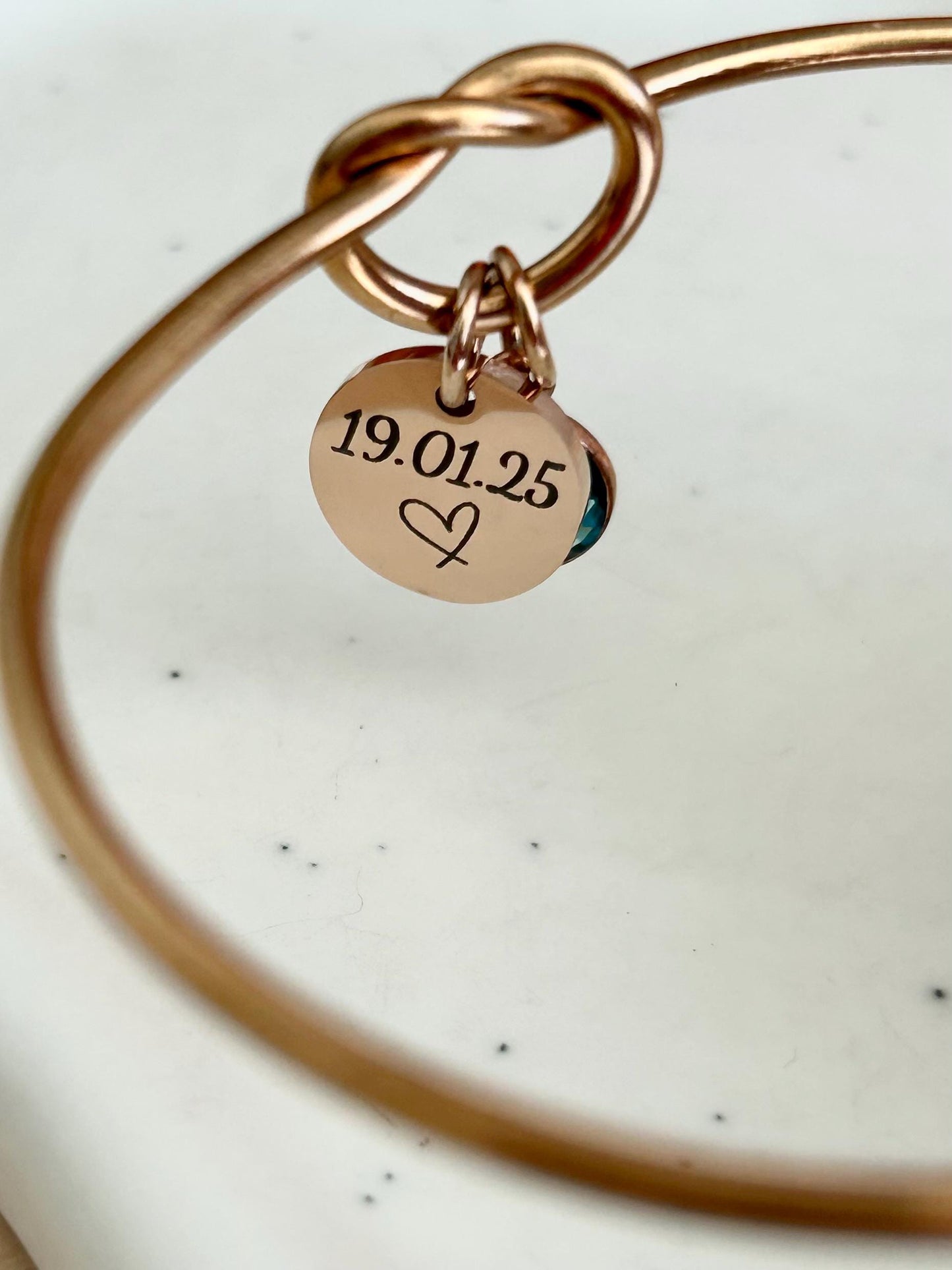 Bracelet jonc marraine avec pierre de naissance, bracelet marraine personnalisé, bracelet maman, cadeau marraine, cadeau fête des mères