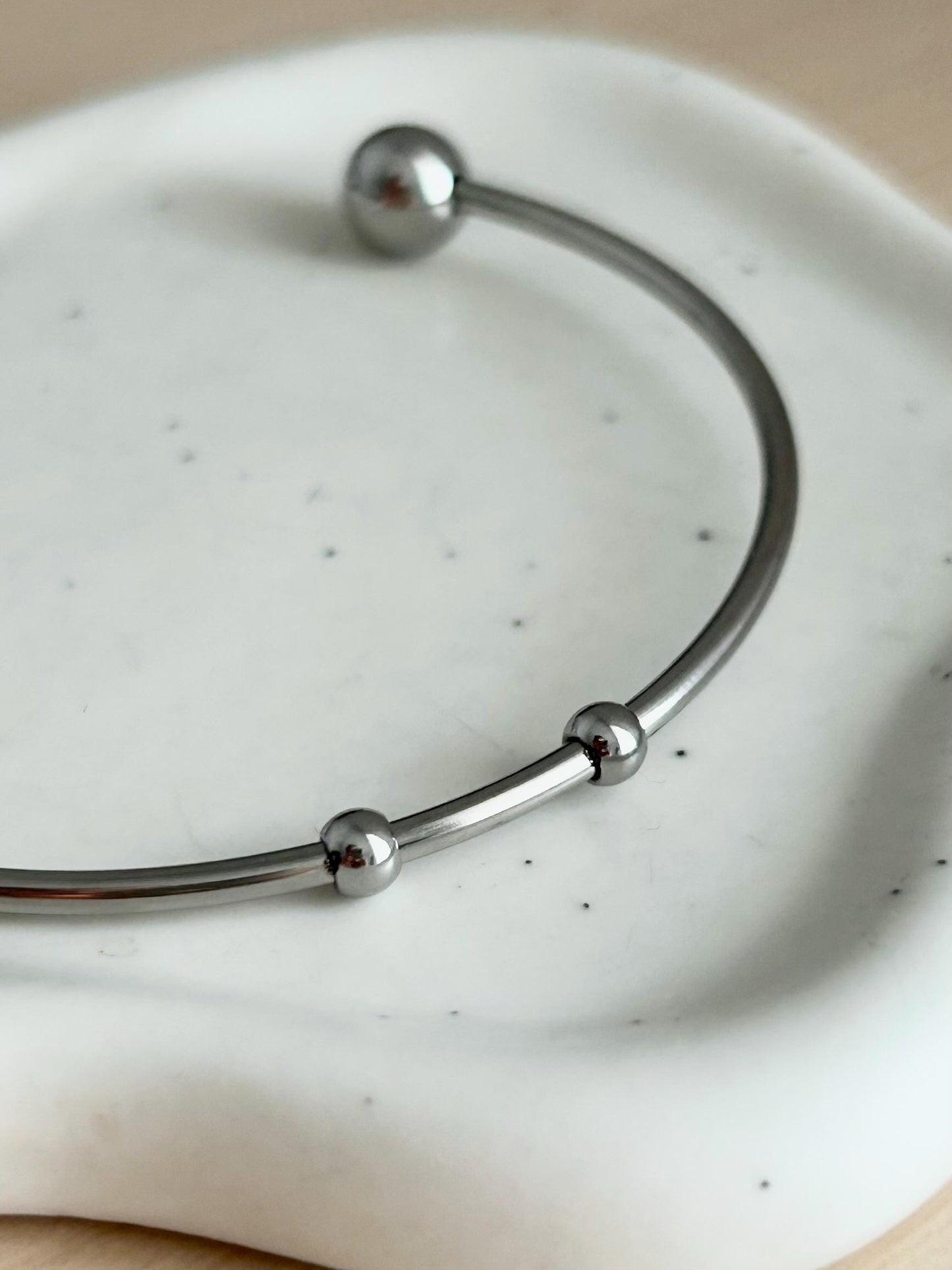 Bracelet jonc personnalisé en acier inoxydable, bracelet sœur de cœur, bracelet amitié, cadeau sœur, cadeau meullieure amie; fête des mères