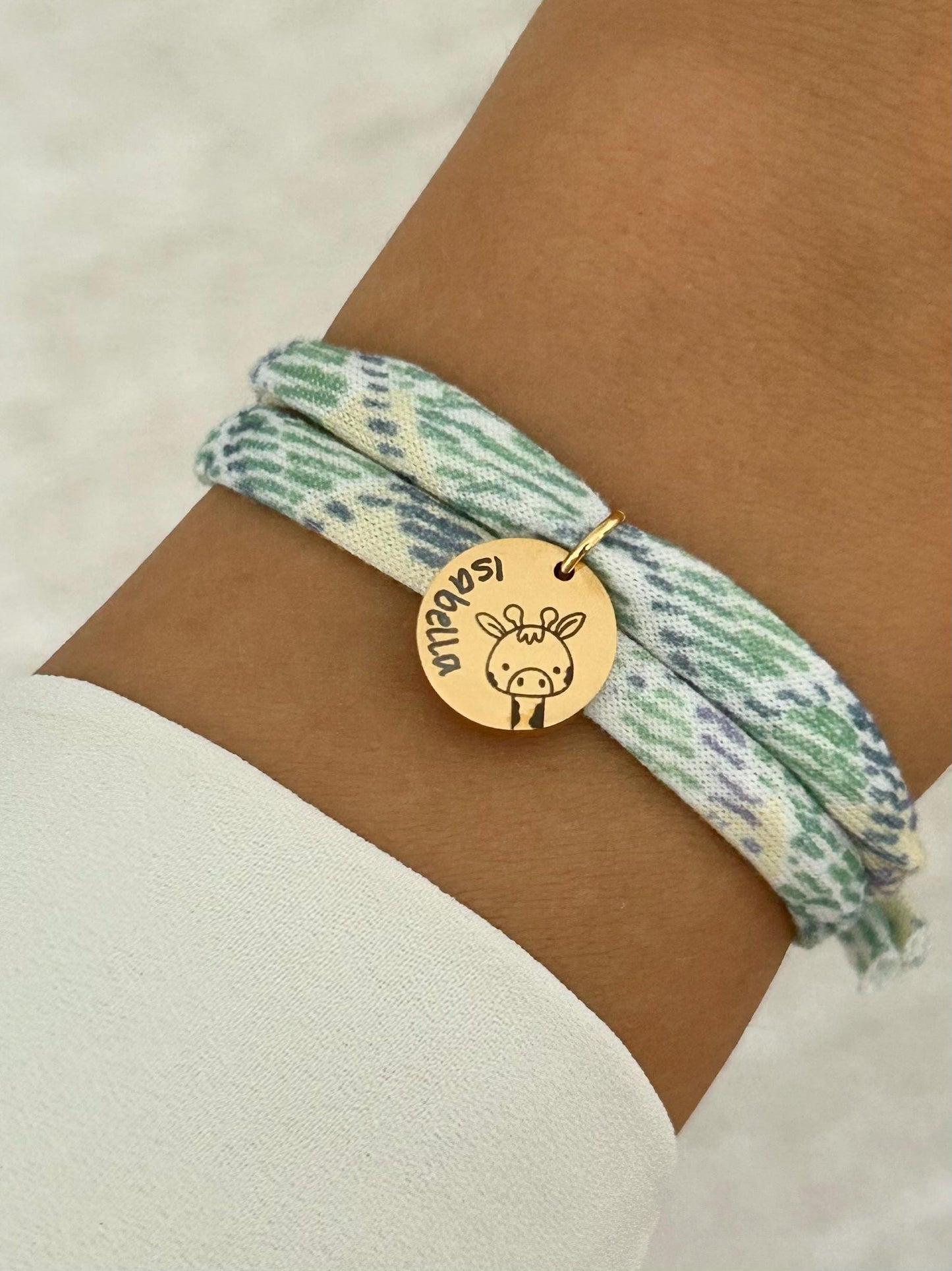 Bracelet personnalisé en cordon liberty, bracelet enfant prénom personnalisé, bracelet doudou, bracelet animal à graver, fête des mères