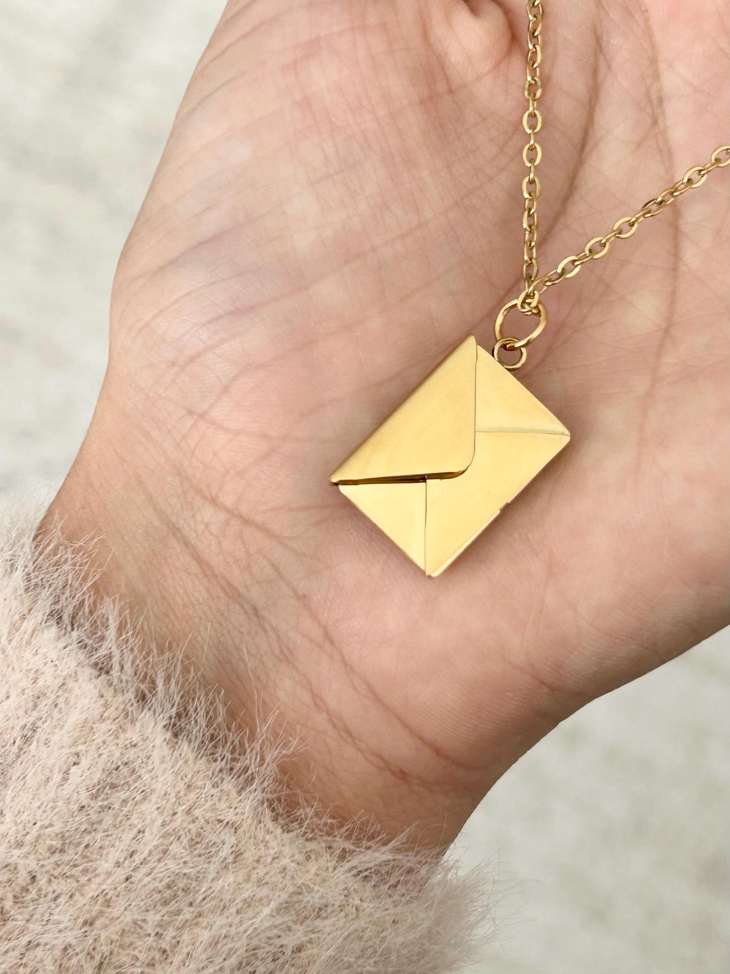 Collier enveloppe personnalisé, collier lettre d'amour, collier couple gravure en acier inoxydable, collier message secret personnalisé