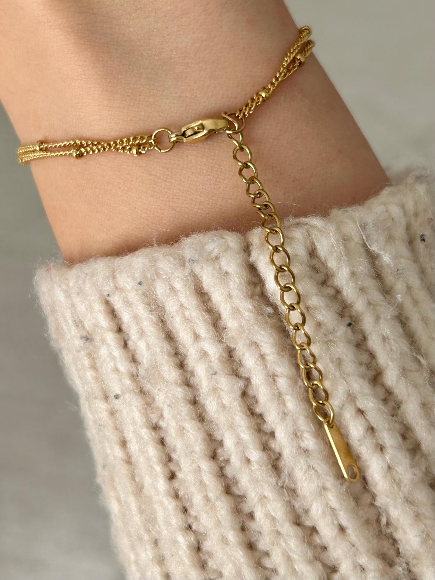 Bracelet femme personnalisé en acier inoxydable, bracelet prénom gravure, breloque ronde, bracelet double chaîne, cadeau fête des mères