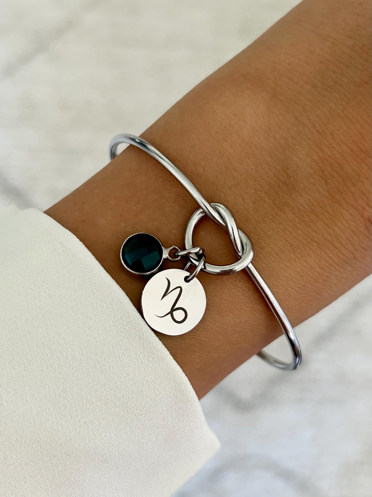 Bracelet jonc zodiaque avec pierre de naissance, bracelet jonc personnalisé, bracelet zodiaque personnalisé, cadeau fête des mères