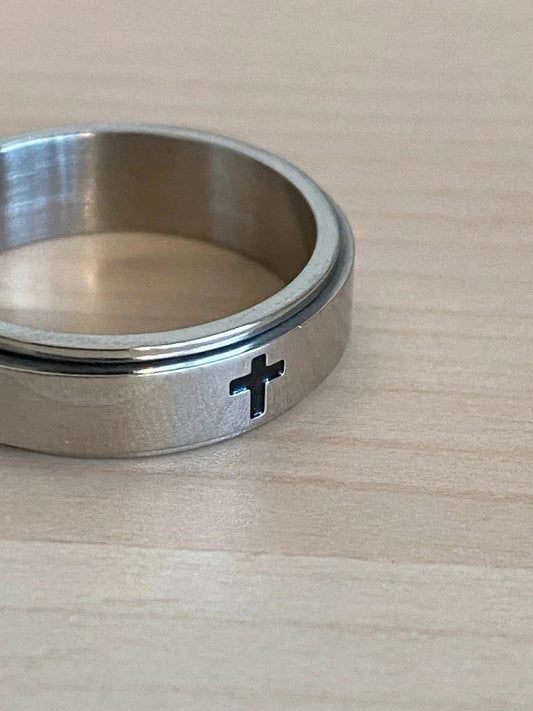 Bague Croix en Acier Inoxydable, Bijou Chrétien Élégant pour Homme, Cadeau Religieux