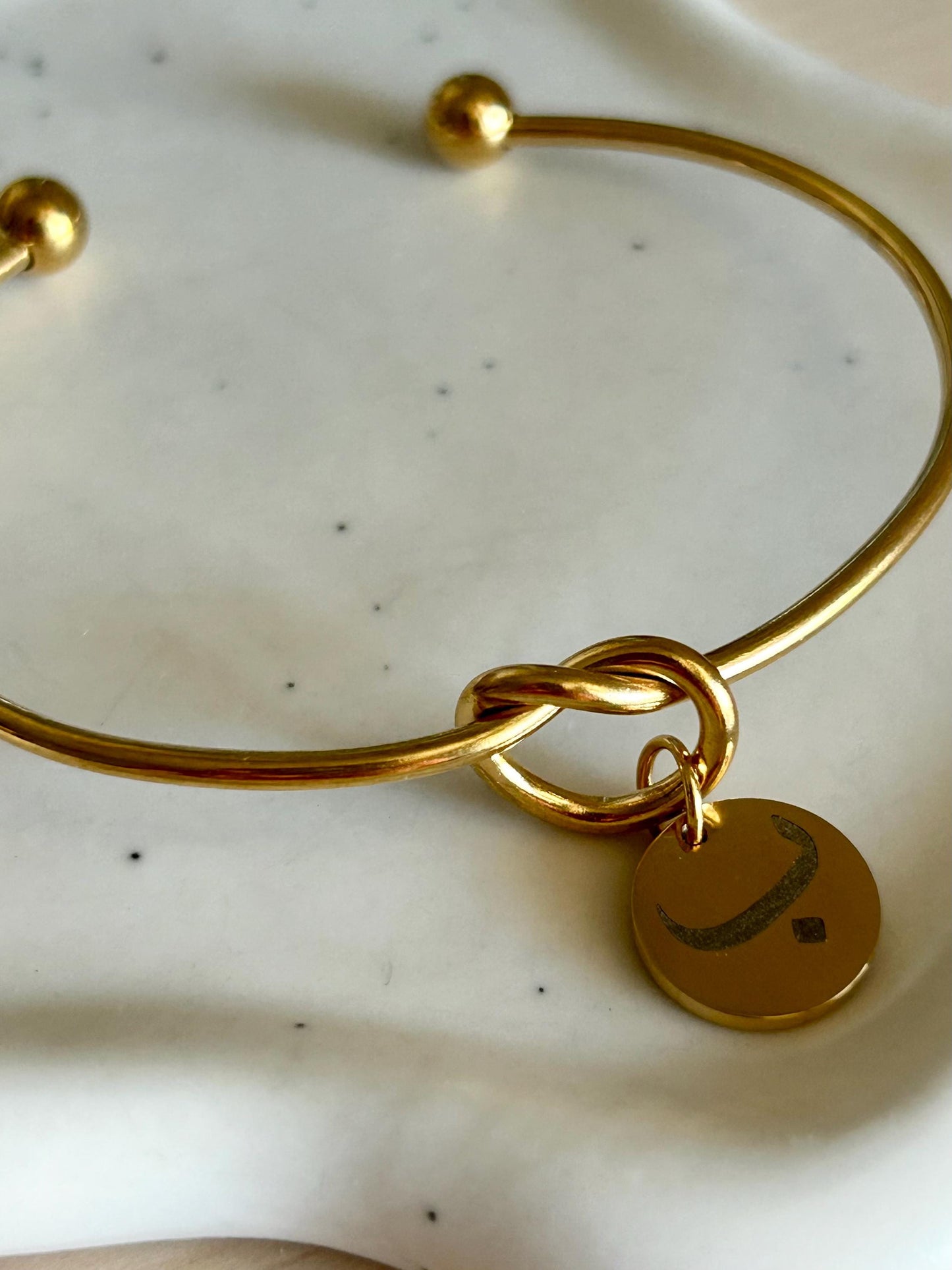 Bracelet jonc personnalisé en acier inoxydable, bracelet lettre arabe, bracelet personnalisé alphabet arabe, cadeau fête des mères