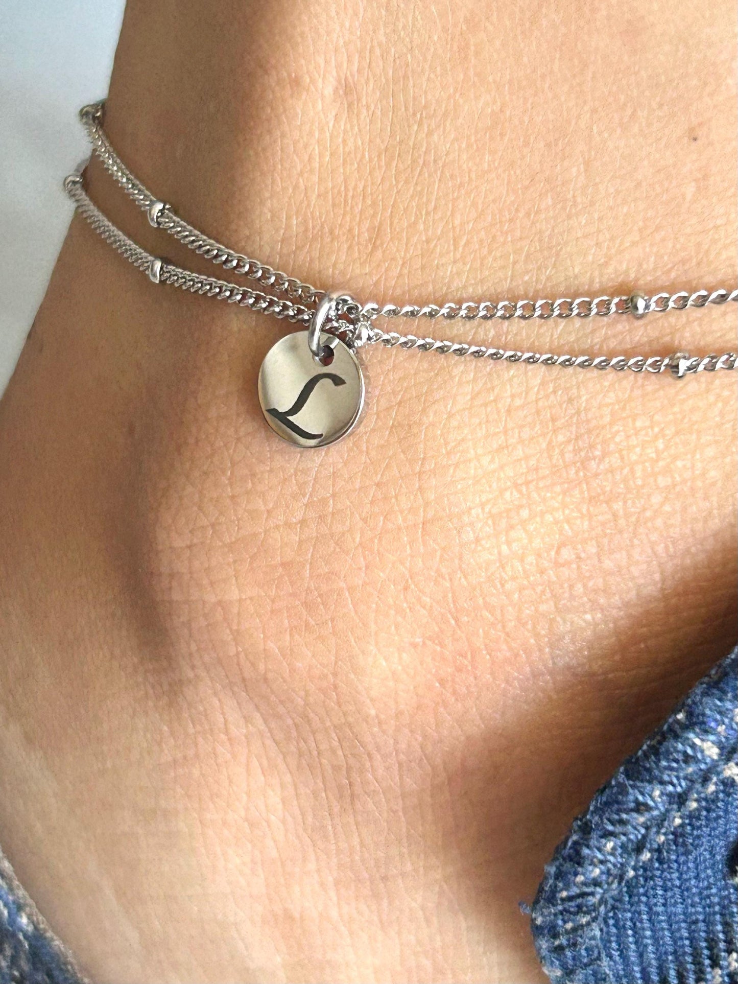 Bracelet de cheville personnalisé, bijoux d'été, bracelet de cheville initiales breloque,  chaîne double ajustable, cadeau personnalisé