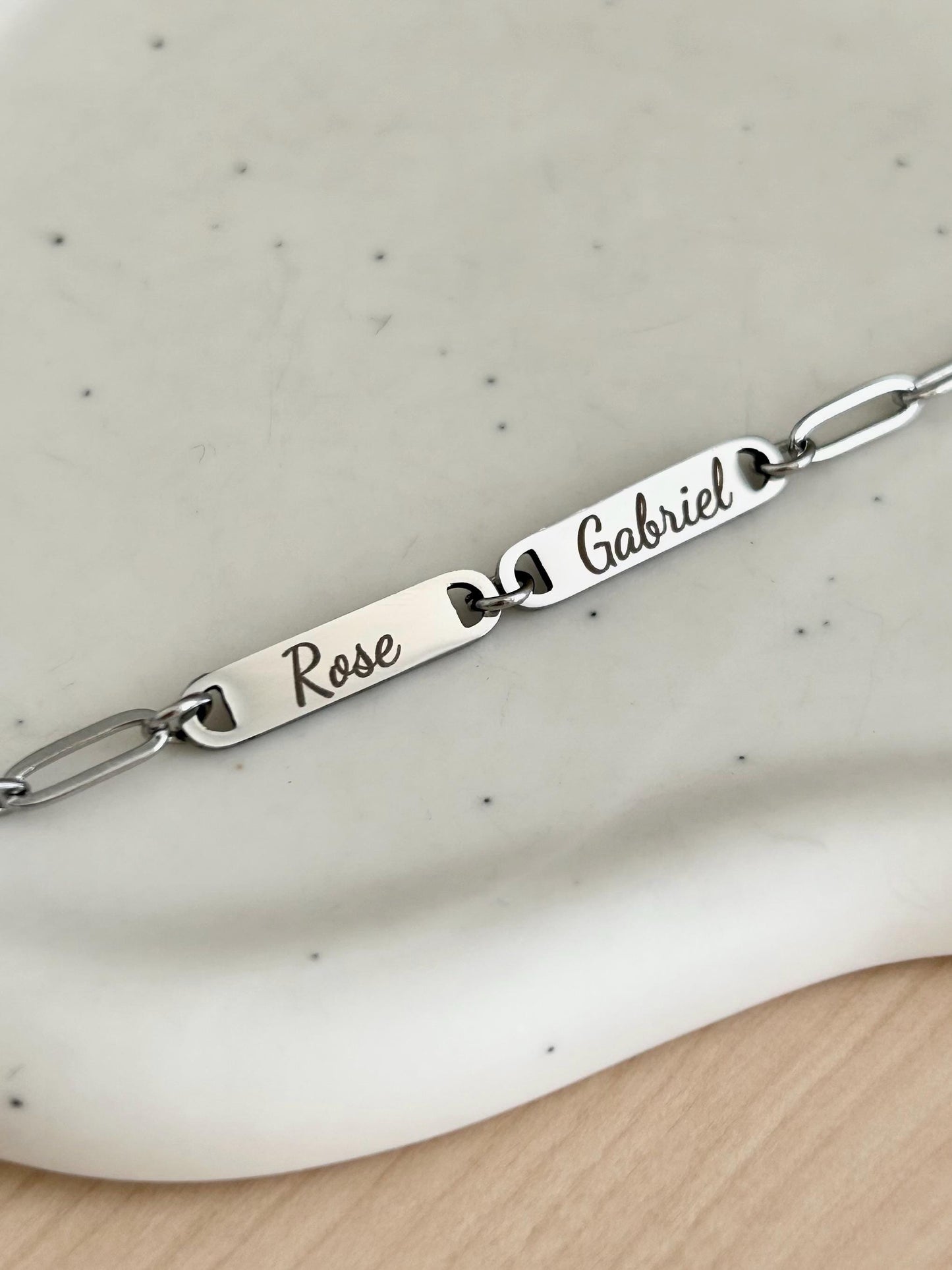 Bracelet personnalisé en acier inoxydable, bracelet barre avec prénoms gravés, bracelet chaîne trombone ajustable, cadeau fête des mères